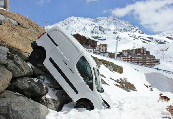 Badly-parked car in Val Thorens Badly-parked car in Val Thorens